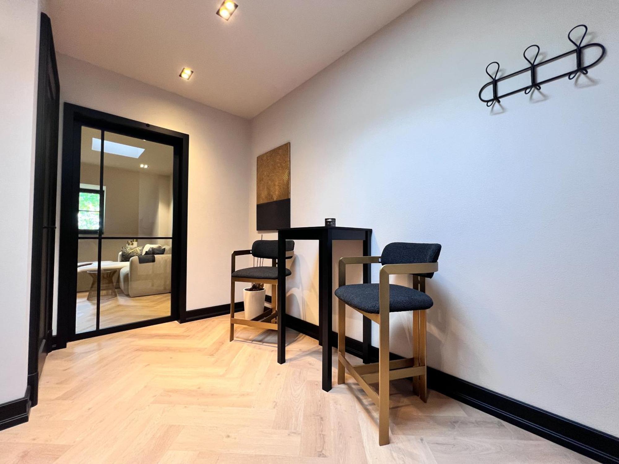 * Stadtvilla Plauen * * Aussergewoehnlich * 2 Zimmerwohnung * Zentrumsnah Екстериор снимка