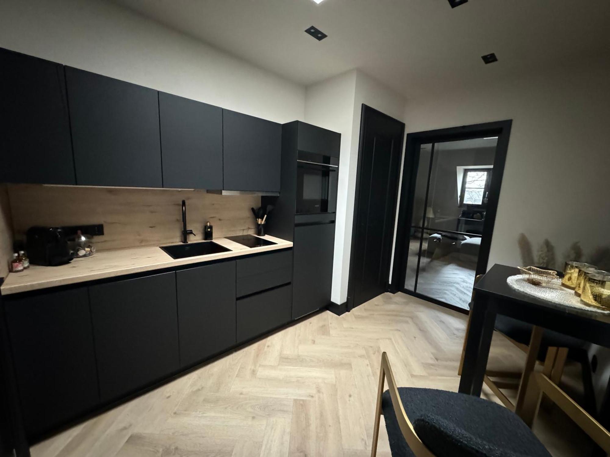 * Stadtvilla Plauen * * Aussergewoehnlich * 2 Zimmerwohnung * Zentrumsnah Екстериор снимка